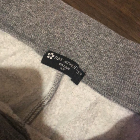 Grey sweatpants - Picture 2 of 3